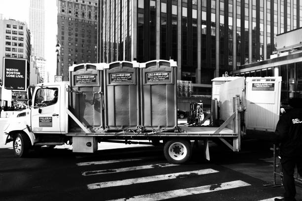 Best Portable restroom trailer rental  in Fifth Ward, LA